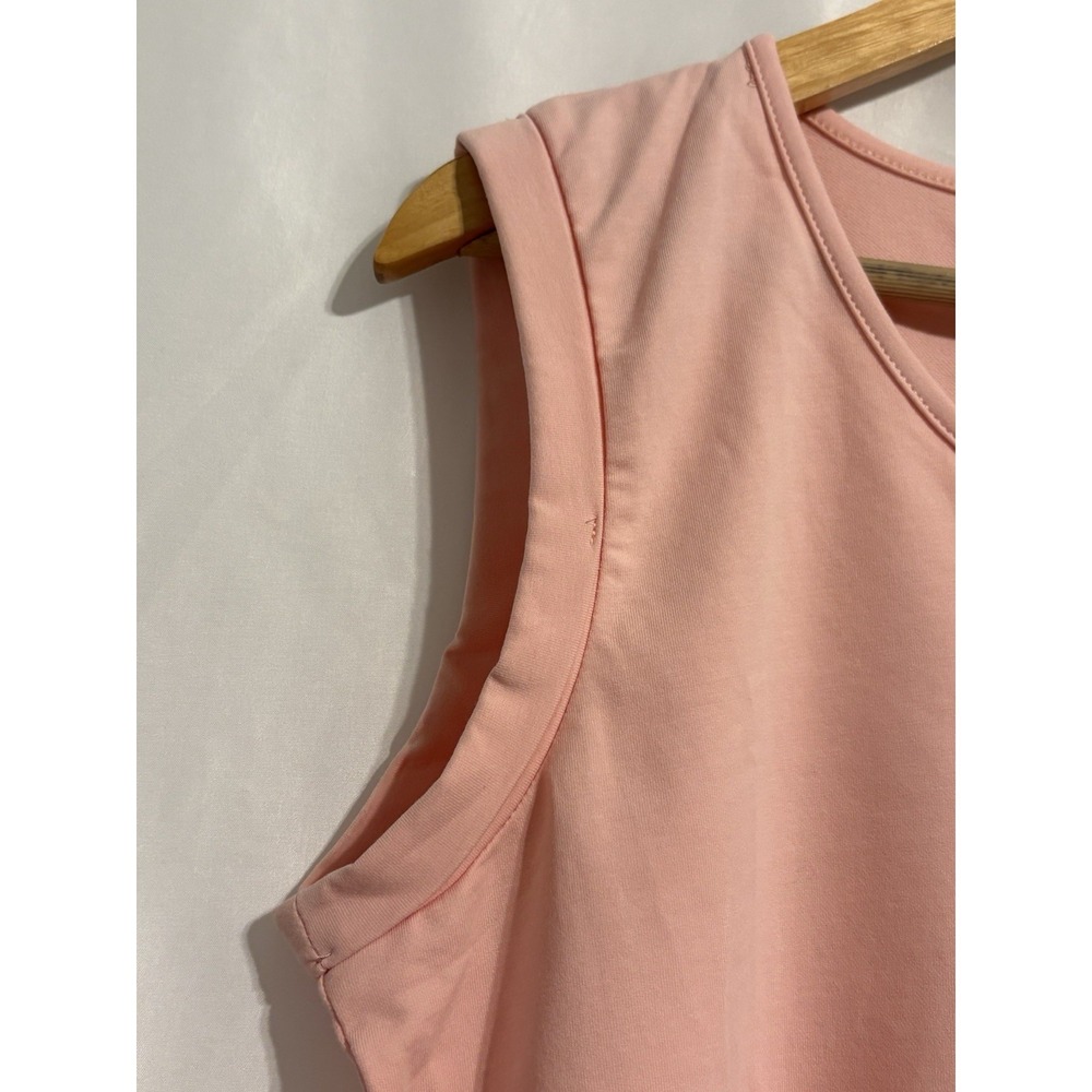 Arrive Guide Women's V-Neck Sleeveless Crop Top, Women's M Athletic Shirt Pink - Picture 2 of 8